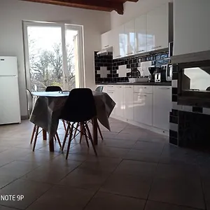  Hébergement de vacances Location Proche Gourdon France