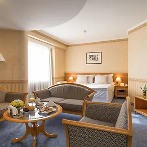 **** Hotell Downtown - Location In The Heart Of Bulgarien