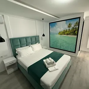 *** Hotell Aloha Albanien